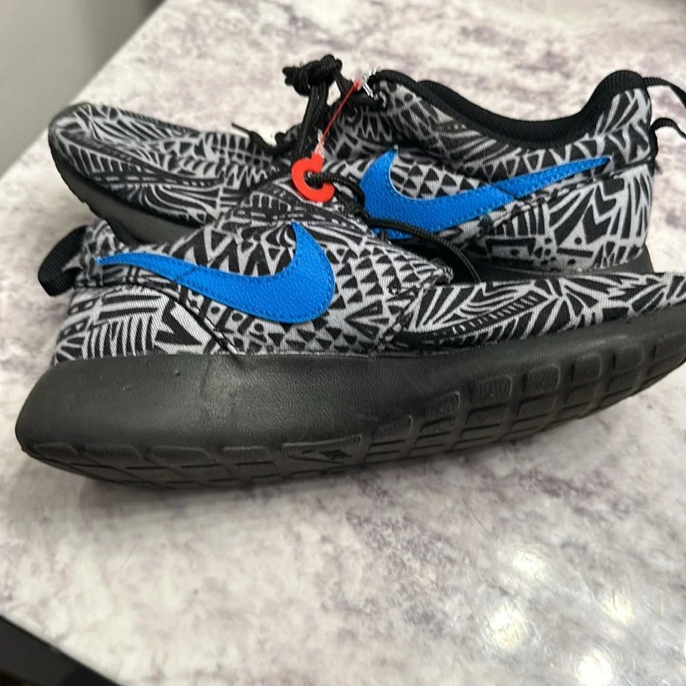 Nike 'Roshe Run' Sneaker, Size 5.5 Y